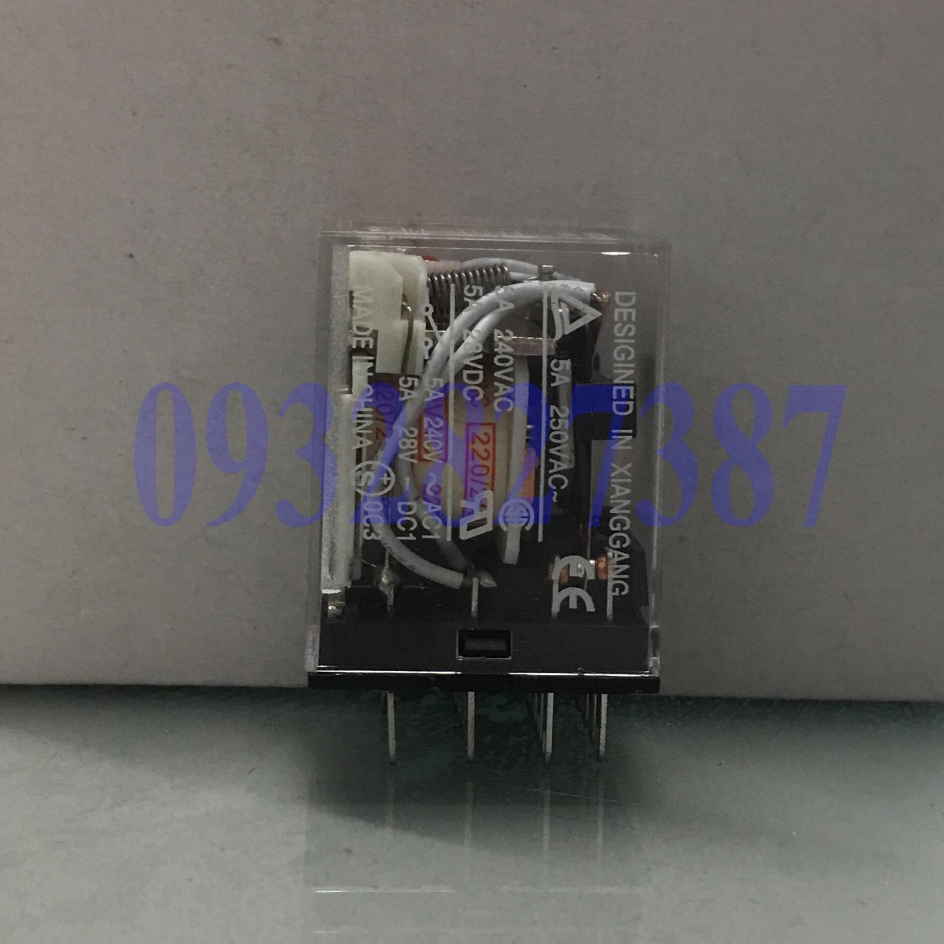 Relay trung gian omron my2n - 220vac