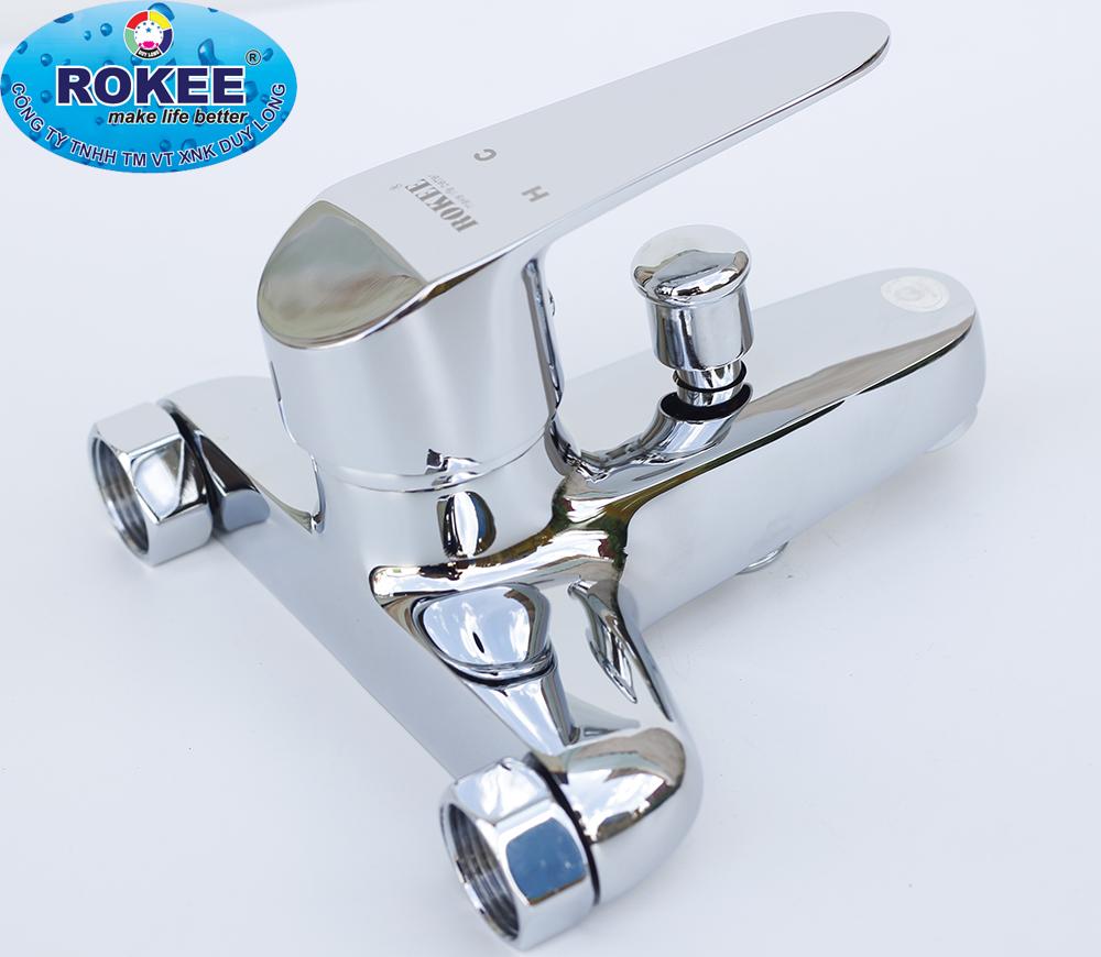 Củ sen tắm nóng lạnh Rokee - R407 (Trắng bạc)