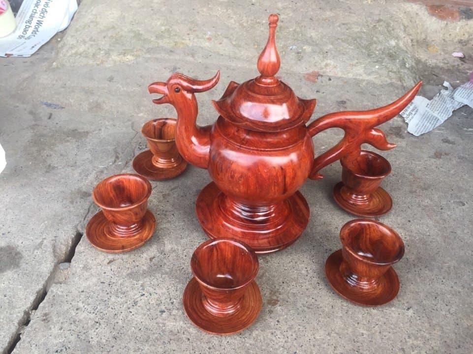 Bộ ấm trà bằng gỗ hương
