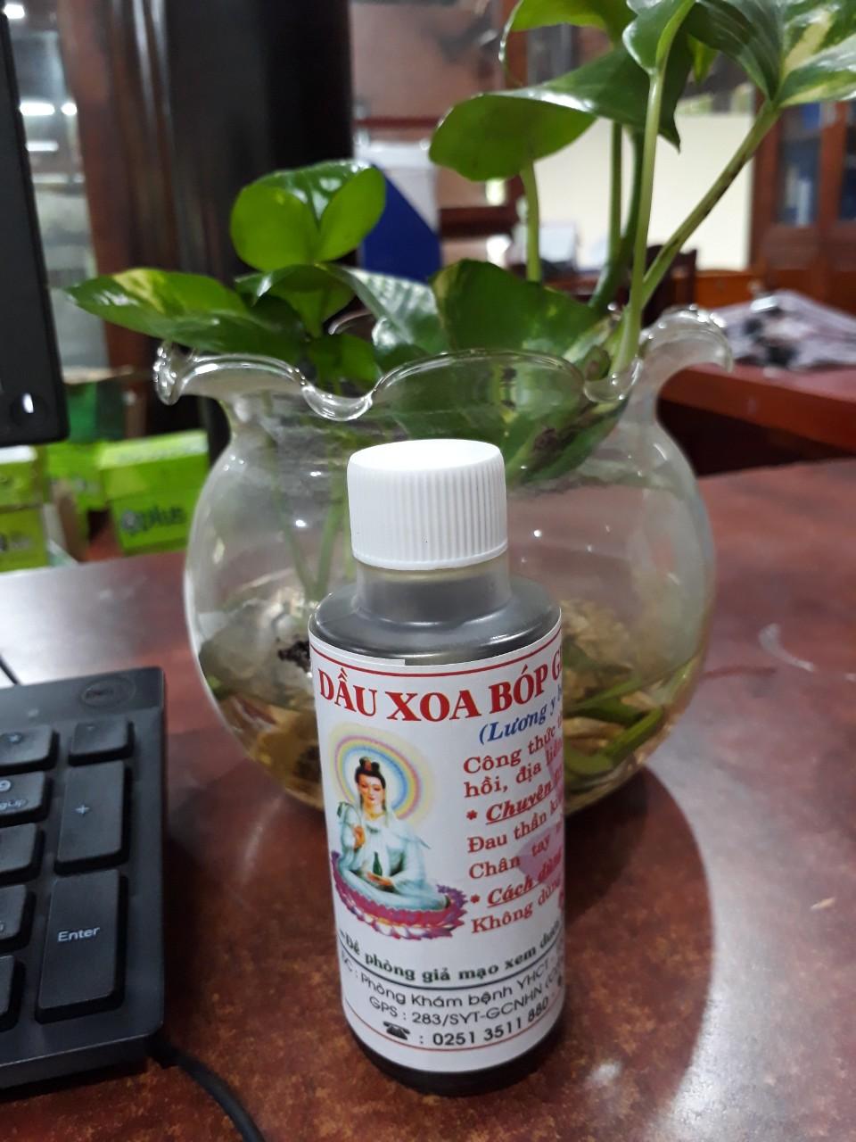 Dầu xoa bóp gia truyền đặc biệt 120 ml chùa phật tích tòng lâm