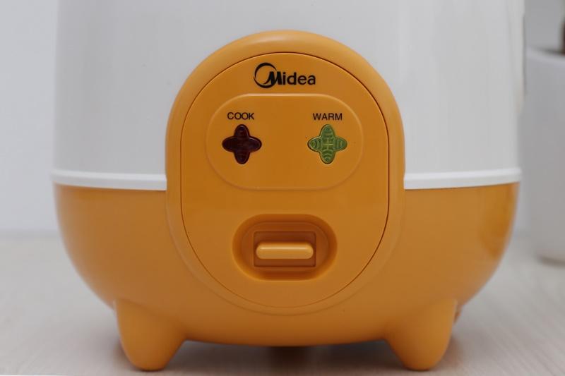 Nồi cơm điện Midea MR-CM06SA / SD 0.6L