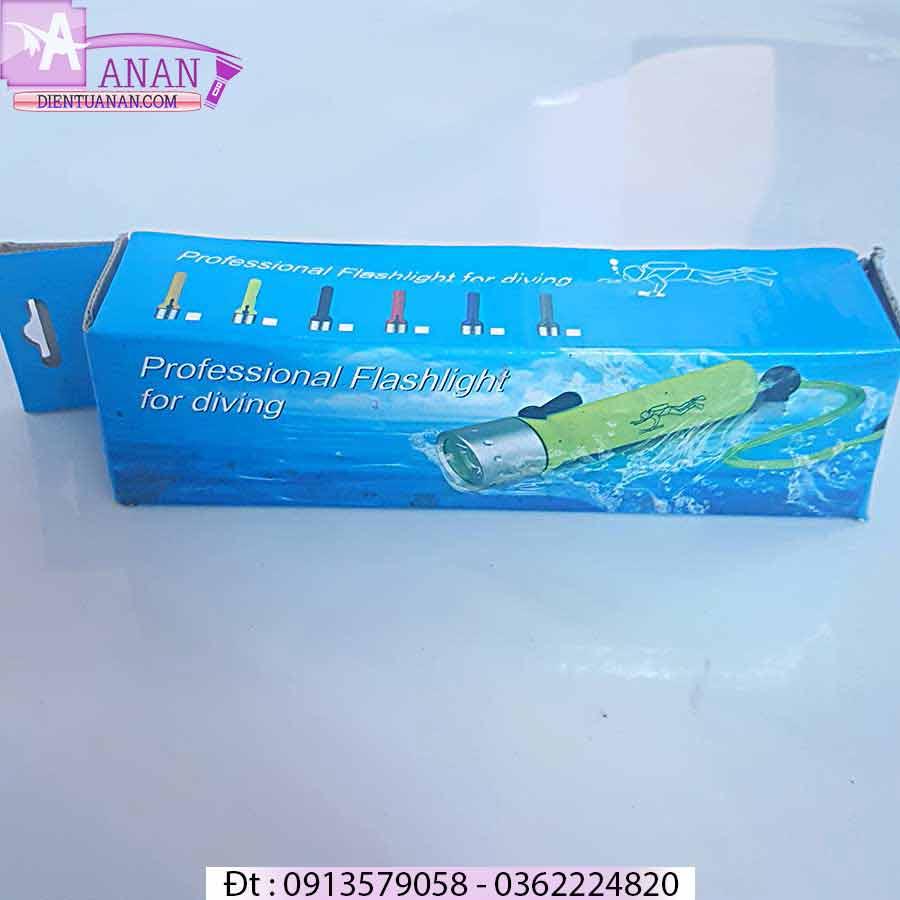 [HCM]Đèn Pin Cầm Tay Lặn Biển 100m