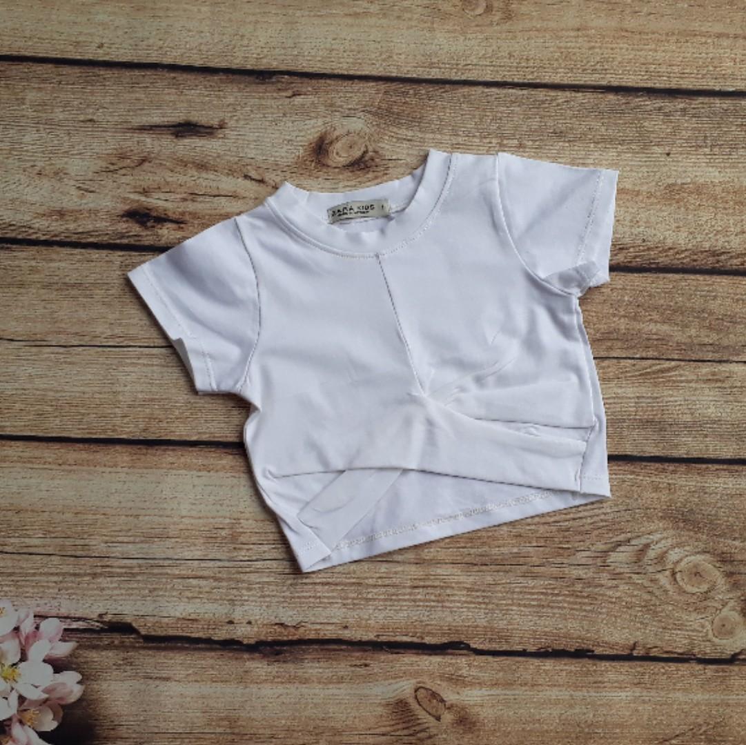 Áo croptop xoắn eo bé gái