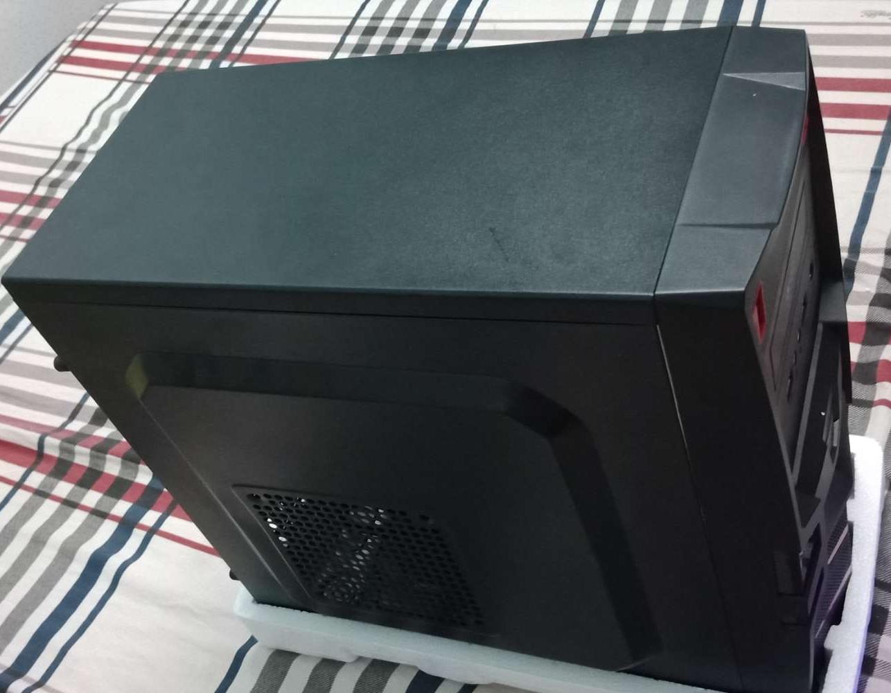 Thùng CPU máy tính bàn