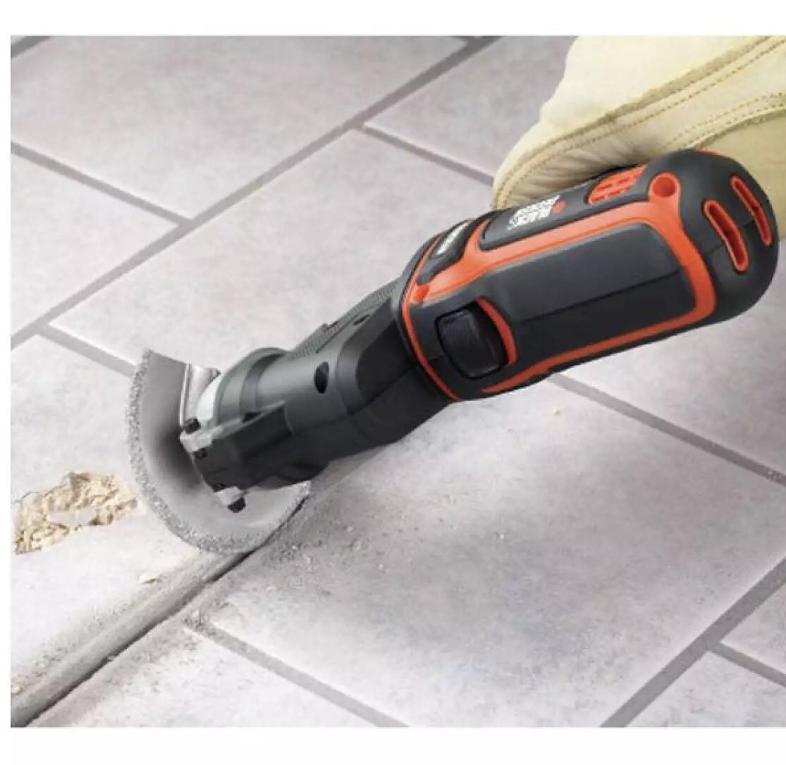 Đầu dao cắt đa năng (dành cho MULTI EVO) Black+Decker MTOS4-XJ (Kèm bộ lưỡi cắt gỗ, sắt, gạch, nhám)