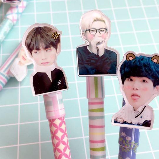 Bút BTS hình emotion siêu dễ thương cho A.R.M.Y