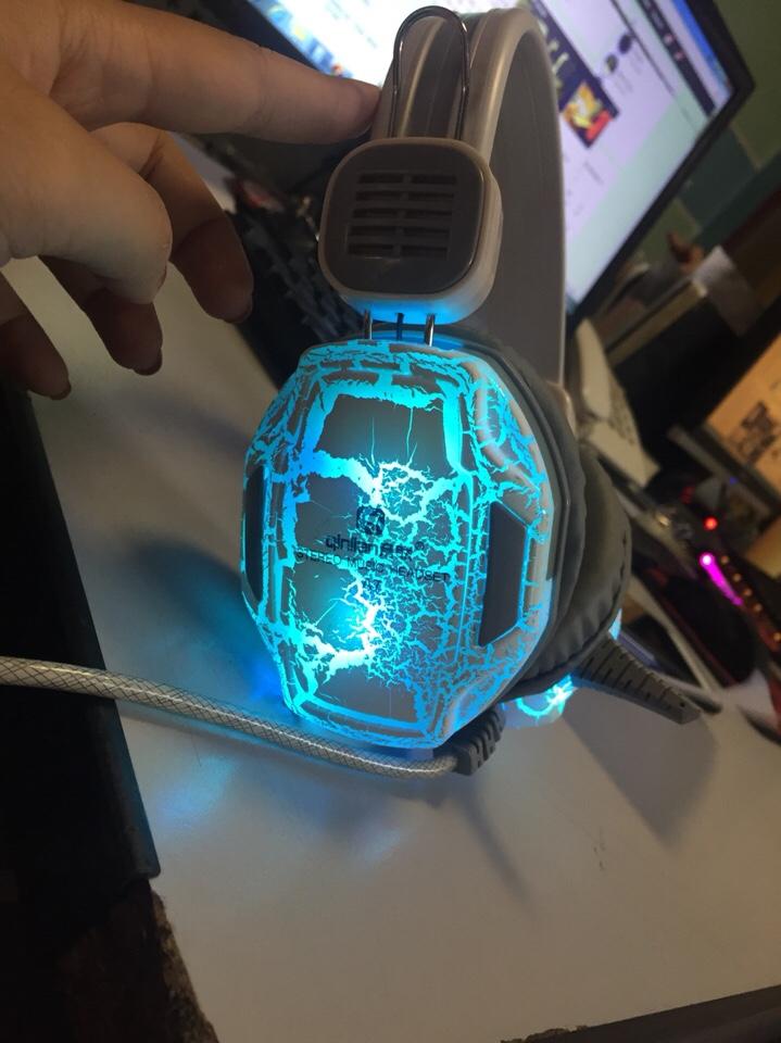 TAI NGHE CHƠI GAME QUILIAN A7 LED ĐỔI MÀU