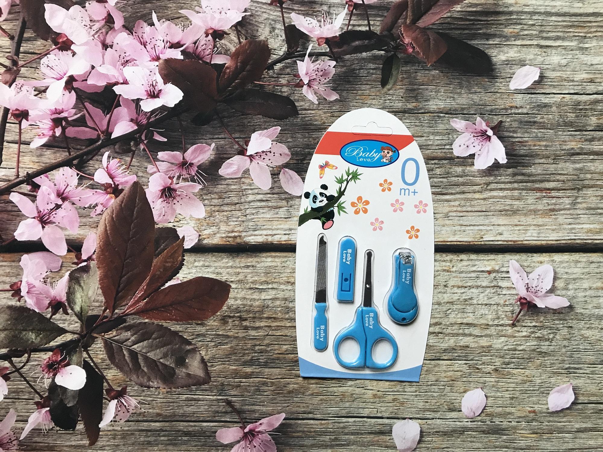 Bộ Dụng cụ Bấm Móng Tay 4 món cho bé sơ sinh ( Các Màu )