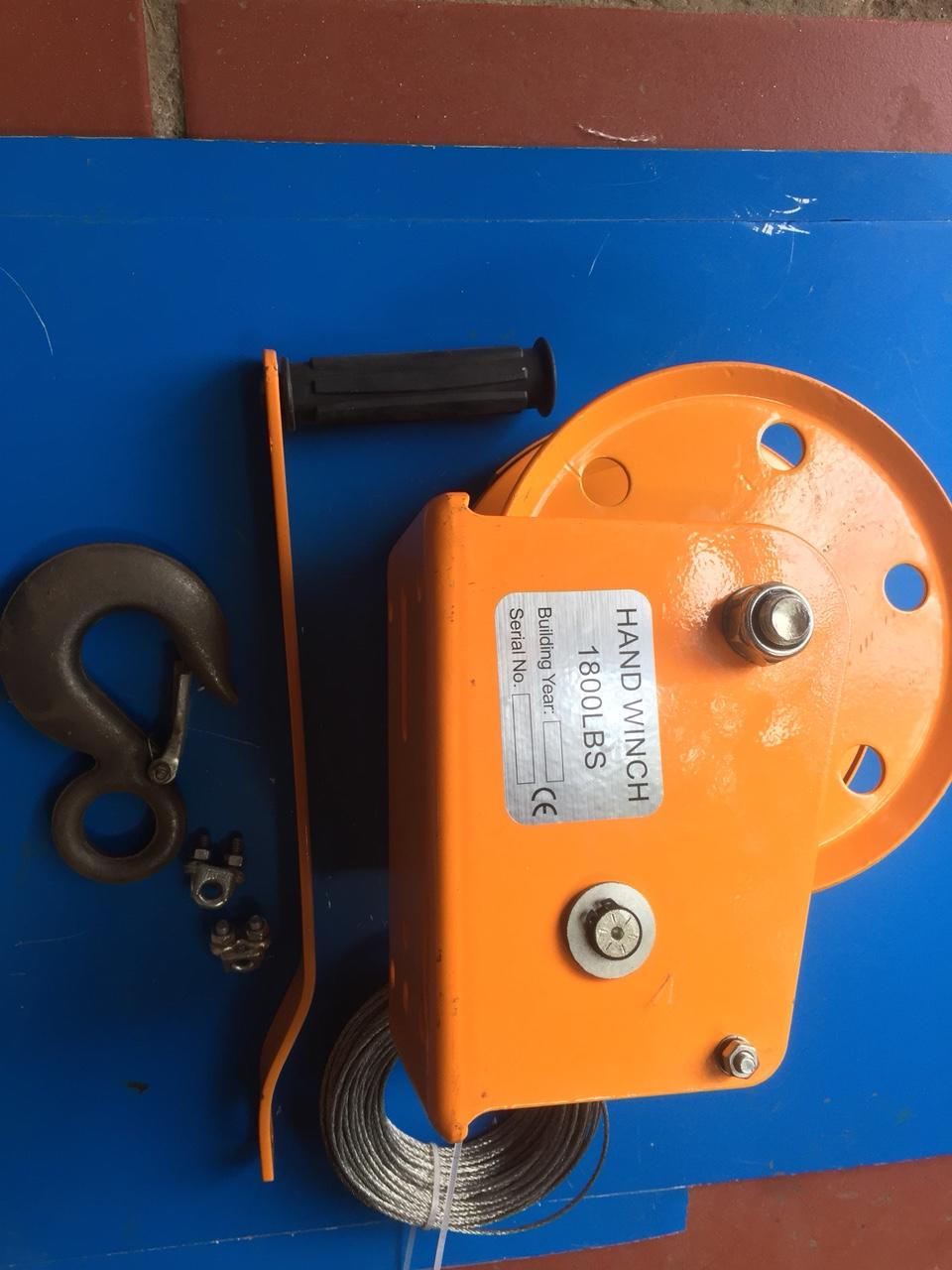 Tời quay tay 1800 lbs cao cấp chịu tải 800kg, tặng 20m cáp phi 5 mạ, 1 móc cẩu, 2 khóa cáp