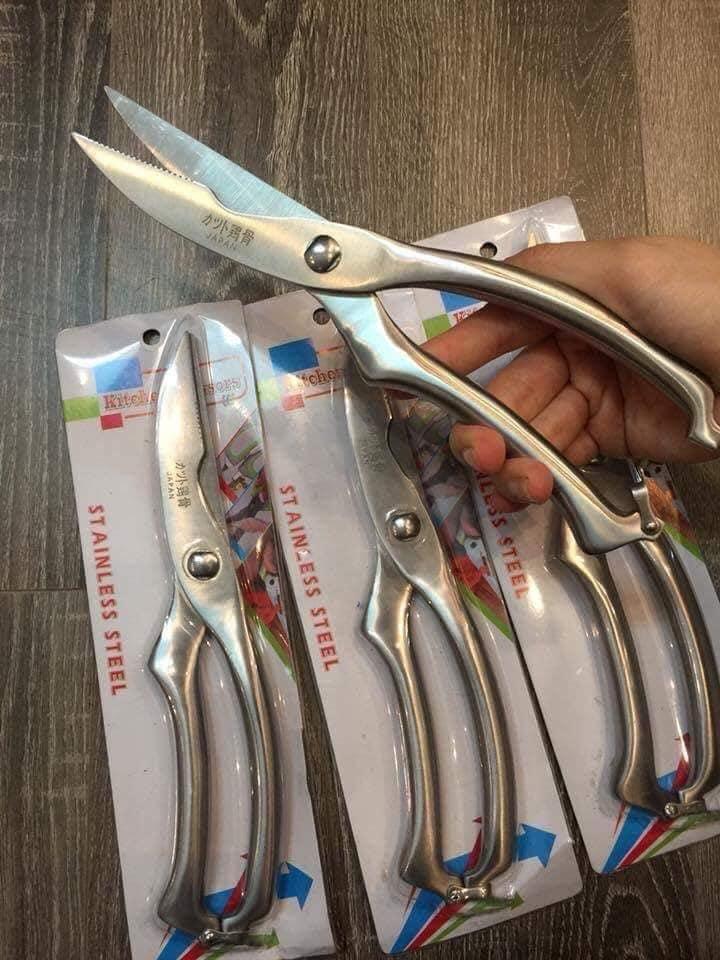 kéo cắt thịt gà