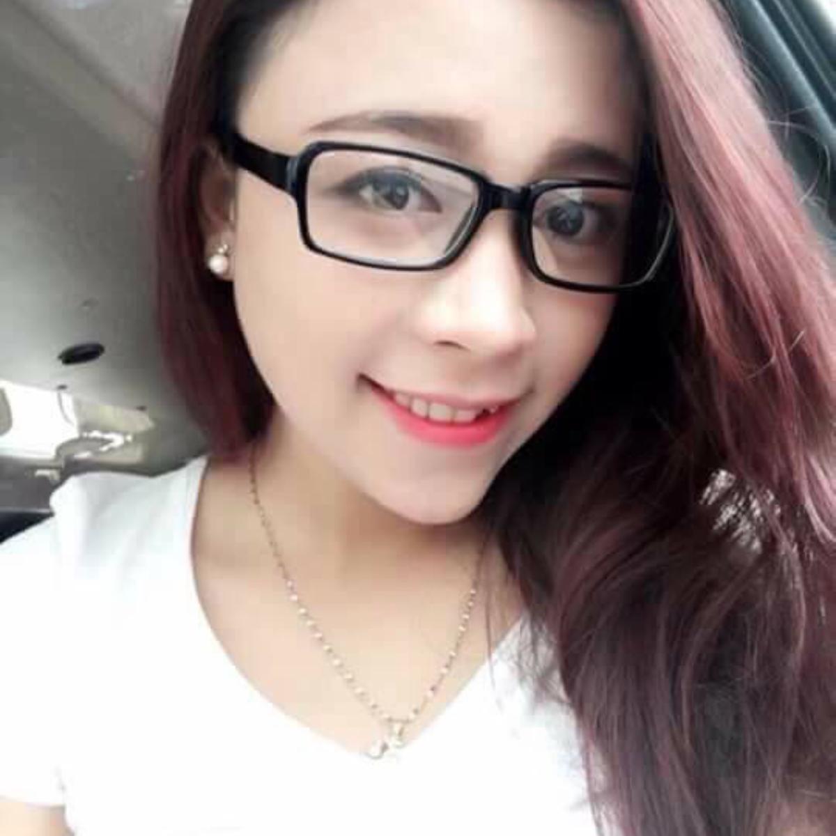 Mắt Kính Vuông Gọng Dẻo