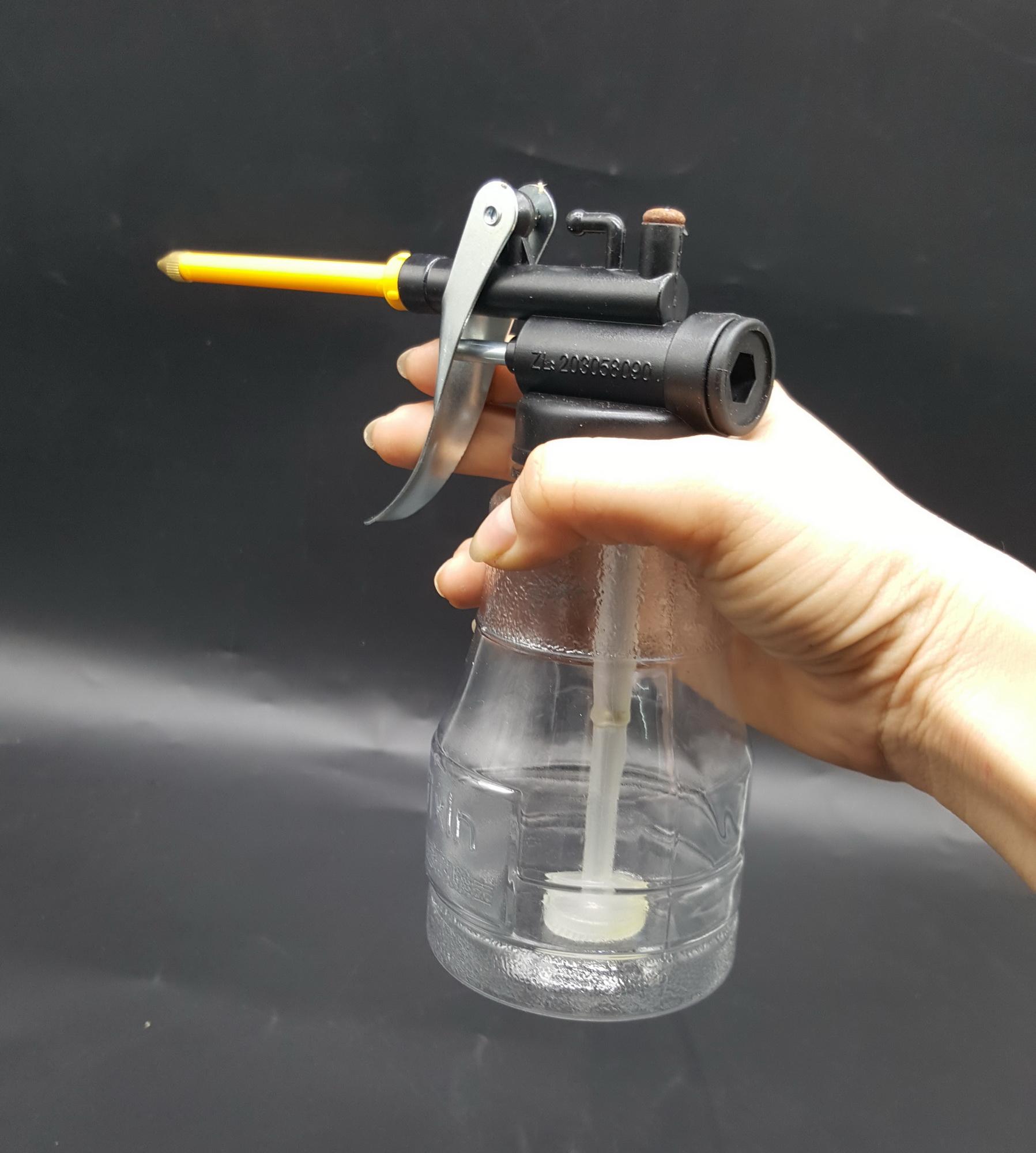Dụng cụ sữa chữa -Bình châm nhớt nhựa màu trắng dung tích 250ml