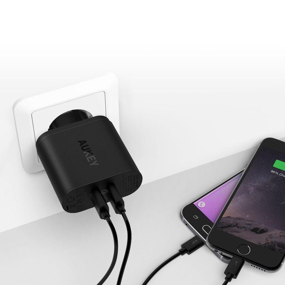 Sạc 2 cổng quick charge 2.0 aukey pa-t12 1000001052