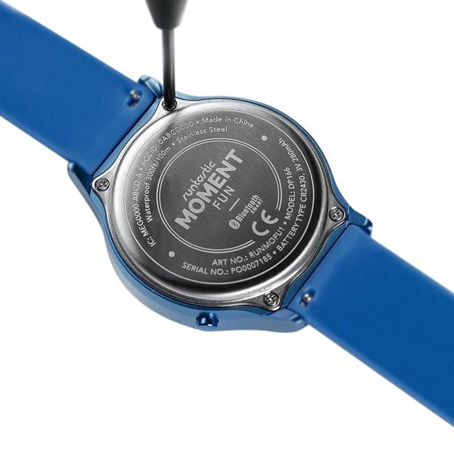 Đồng hồ thông minh Runtastic Momentus Fun Runmofu