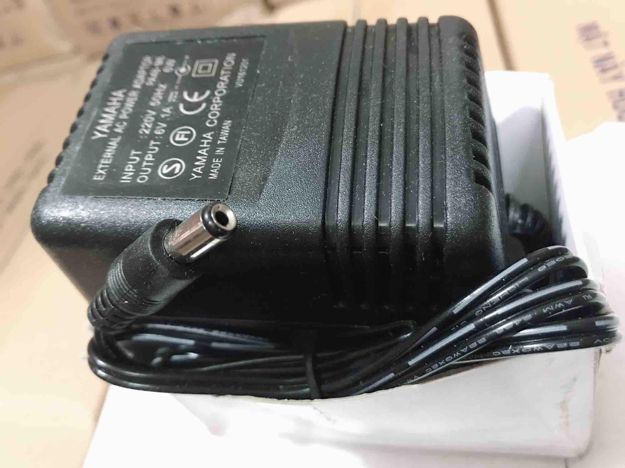 Sạc ô tô trẻ em loại 6v 1A