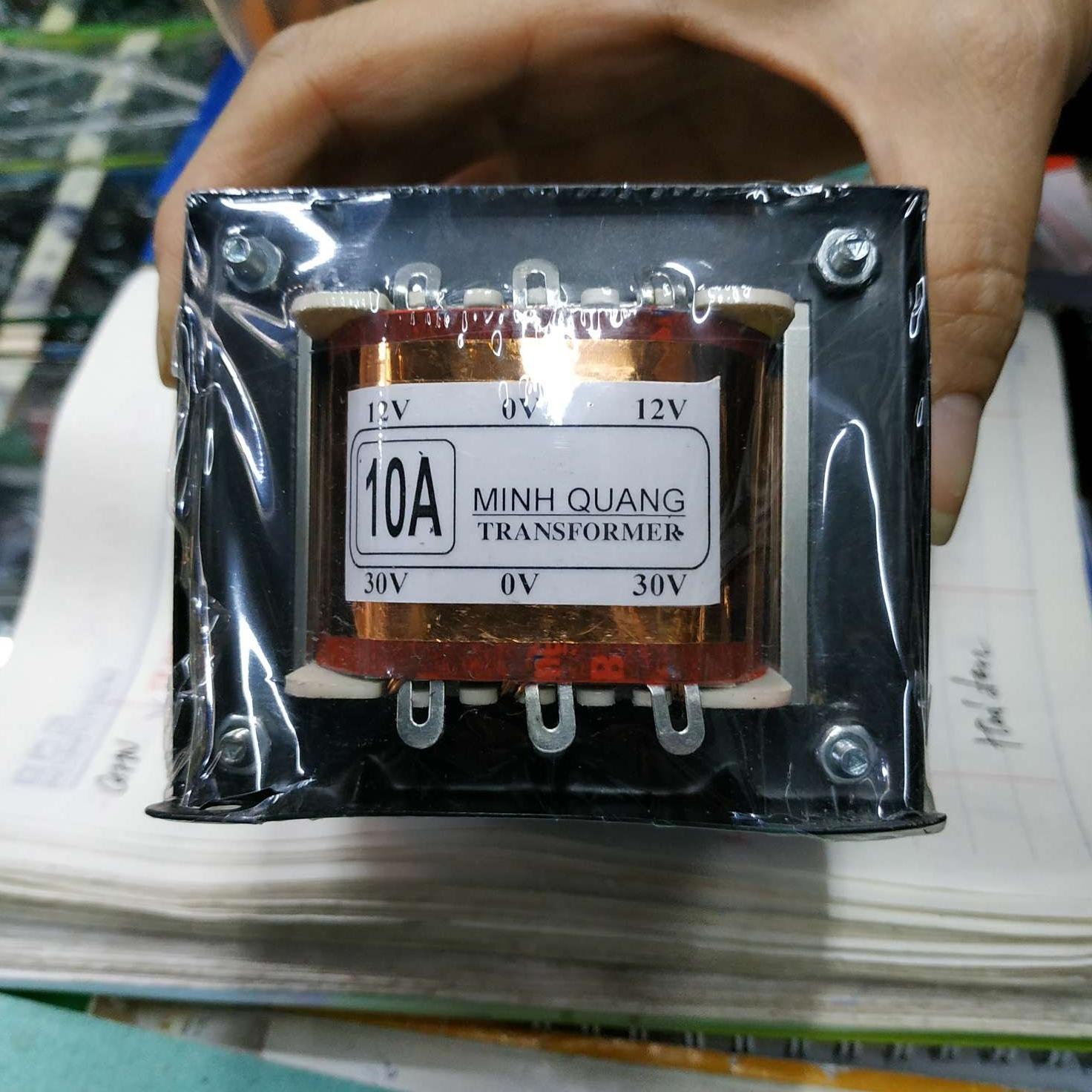 biến Áp 10 A  đối xứng 30V
