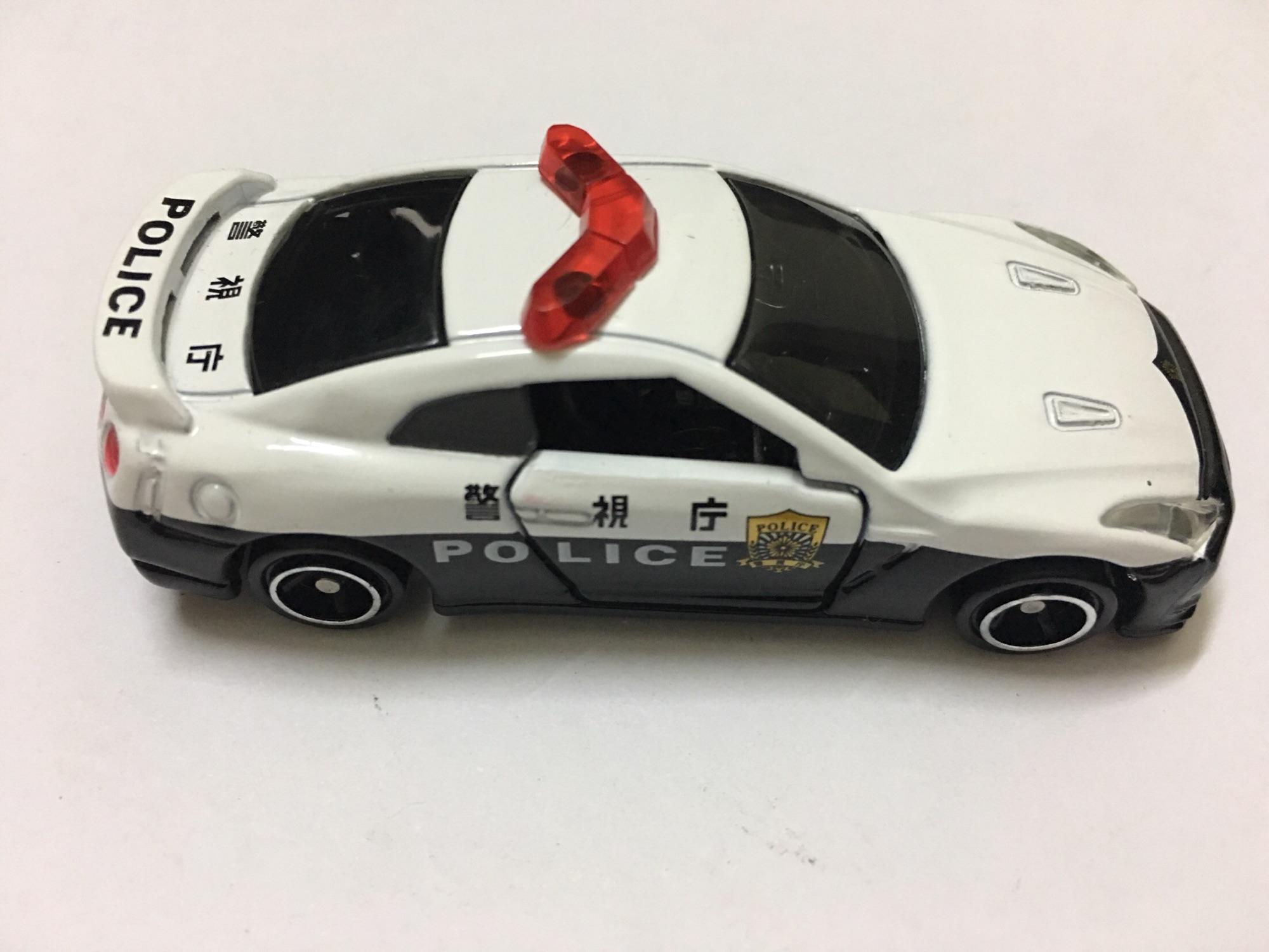 Xe mô hình cảnh sát Tomica Nissan