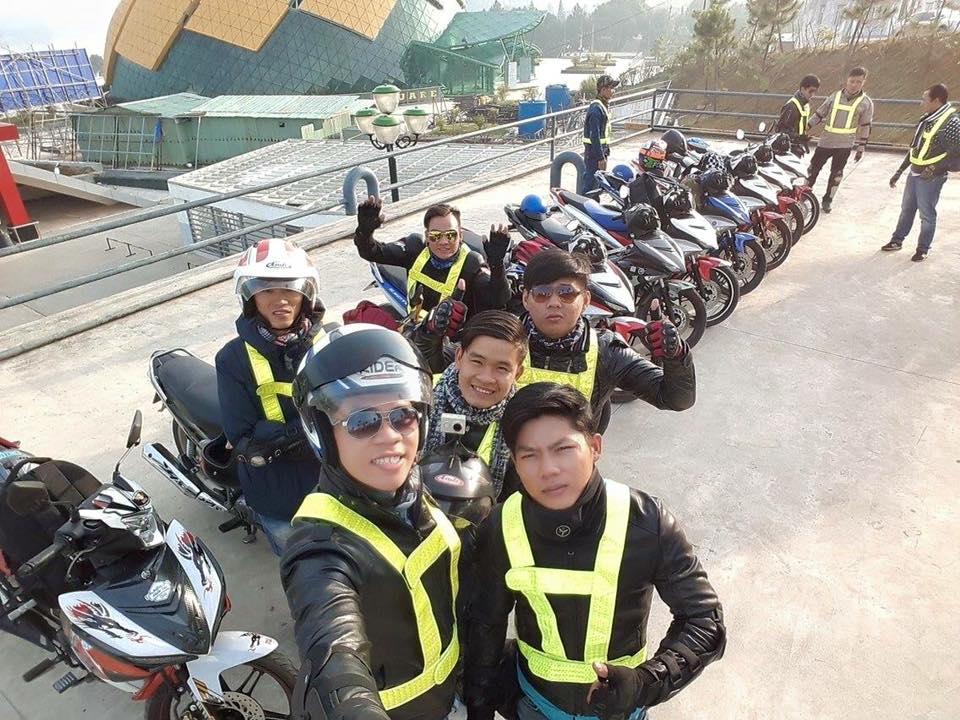 dây áo phản quang đi phượt