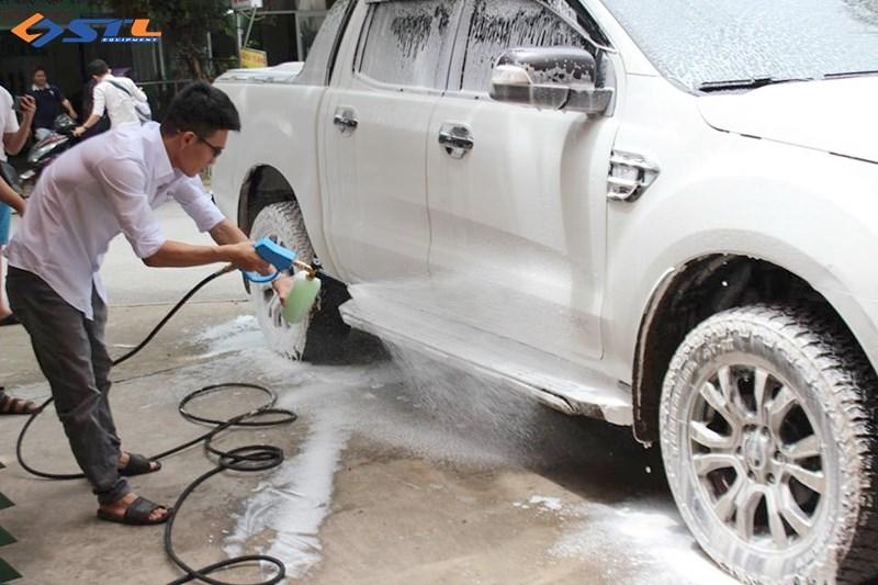 Bột rửa xe không chạm