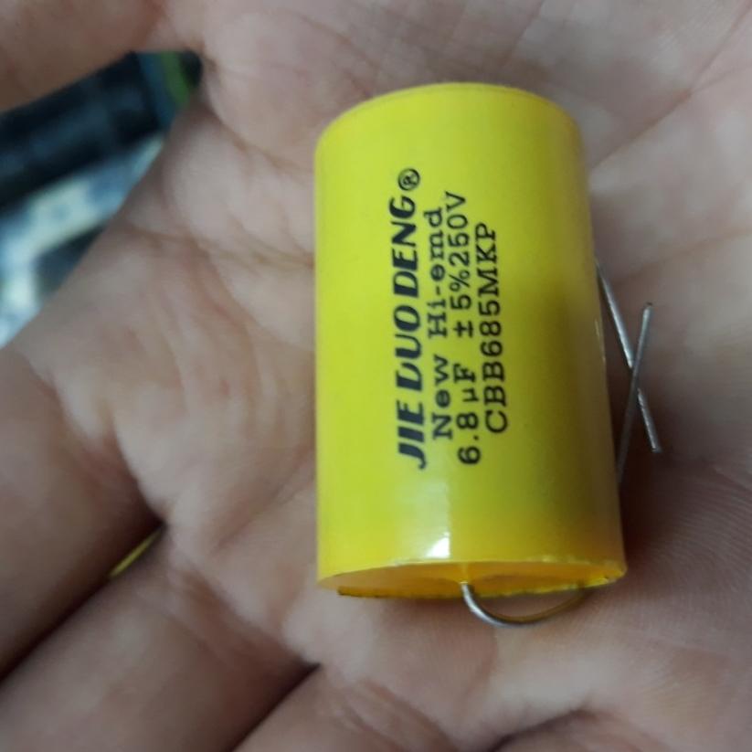 5 Tụ loa 6.8m / 250v