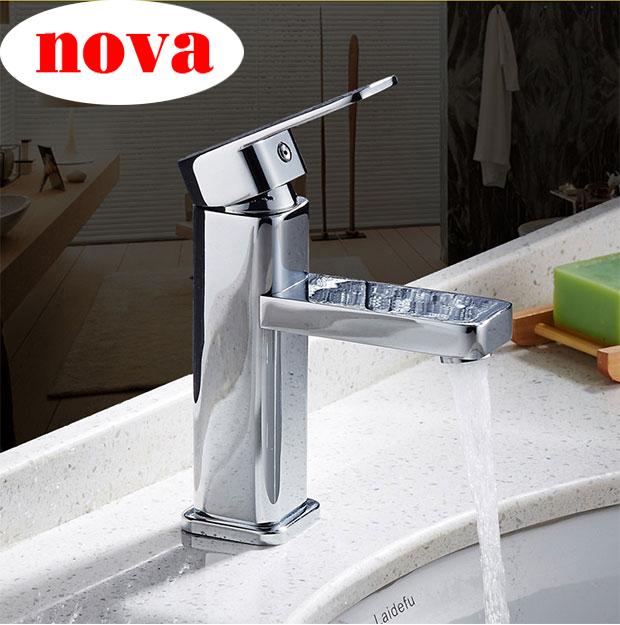 Bộ sen cây nóng lạnh 3003 và vòi lavabo nóng lạnh 5009