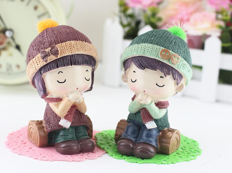 Tượng Cặp Đôi Xinh Xắn Để Xe Hơi