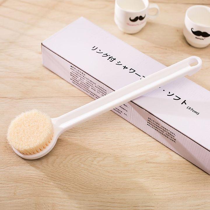 Bàn chải Cọ lưng Muji Nhật Bản( có hộp)