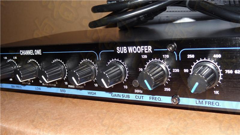 Crossover DBX SC-234XL