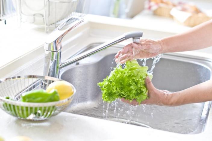 Máy lọc nước Ro ( Đa năng) 8 cấp kèm đèn UV