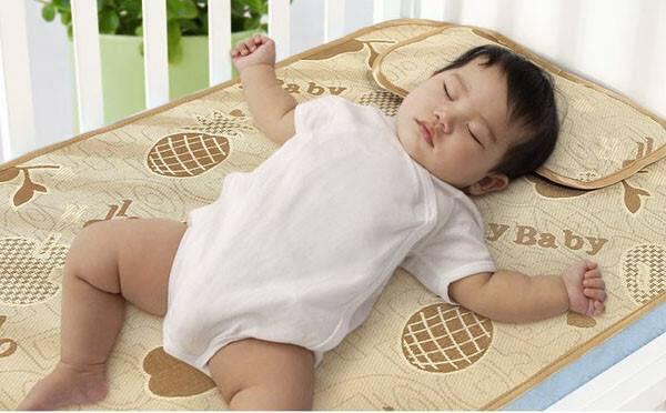 Chiếu Lụa Điều Hòa 2 Mặt Cao Cấp Kèm Gối Cho Bé
