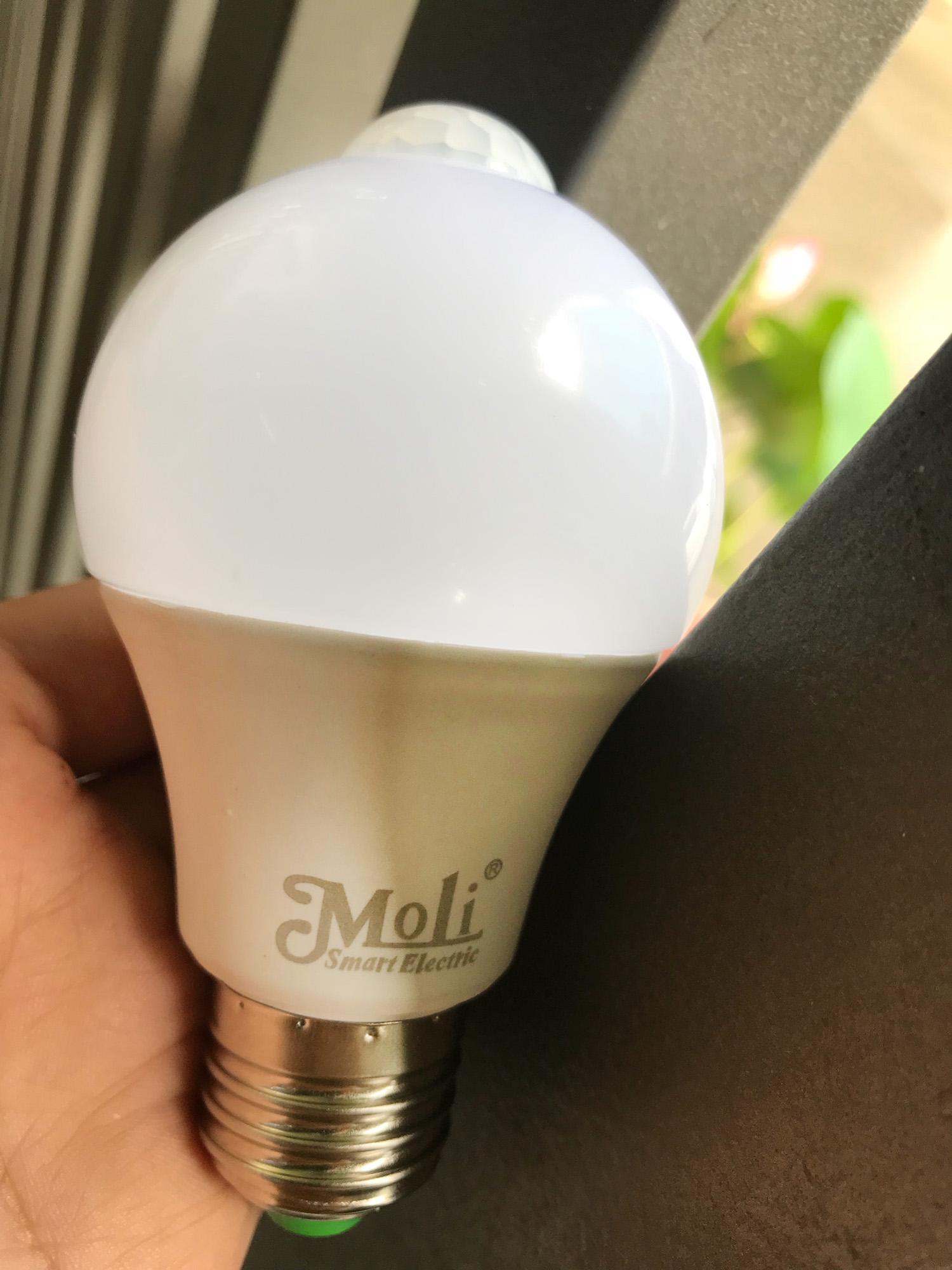 Bóng đèn LED cảm ứng chuyển động thông minh siêu sáng 7w