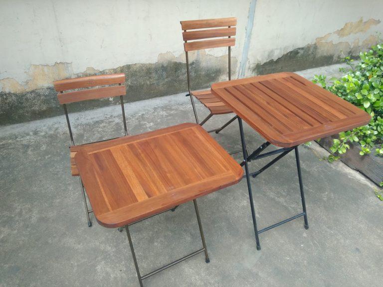 Bàn ghế gỗ cafe patio mini (1 bàn, 4 ghế)