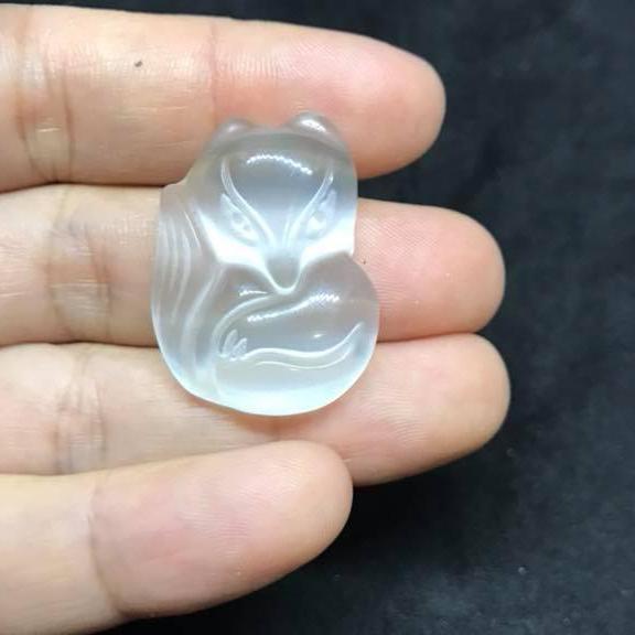 Mặt dây chuyền hồ ly đá mắt mèo trắng - tặng kèm dây đeo