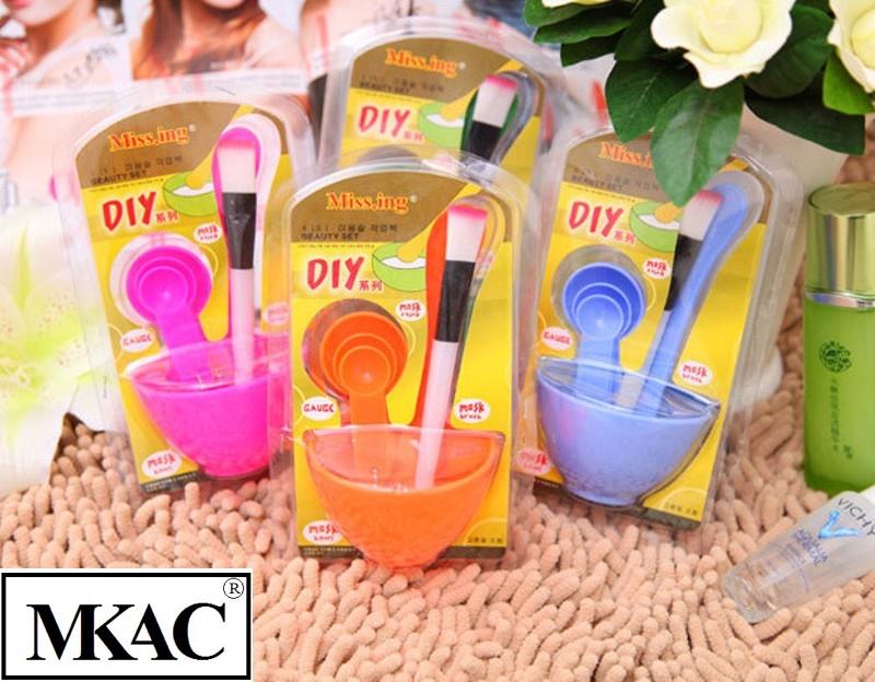 Bộ Dụng Cụ Trộn Mặt Nạ 4in1 ( màu ngẫu nhiên)