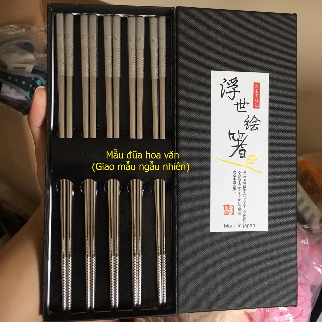 Set 5 đũa ăn Nhật Bản inox 304 mẫu hoa văn đặc ruột