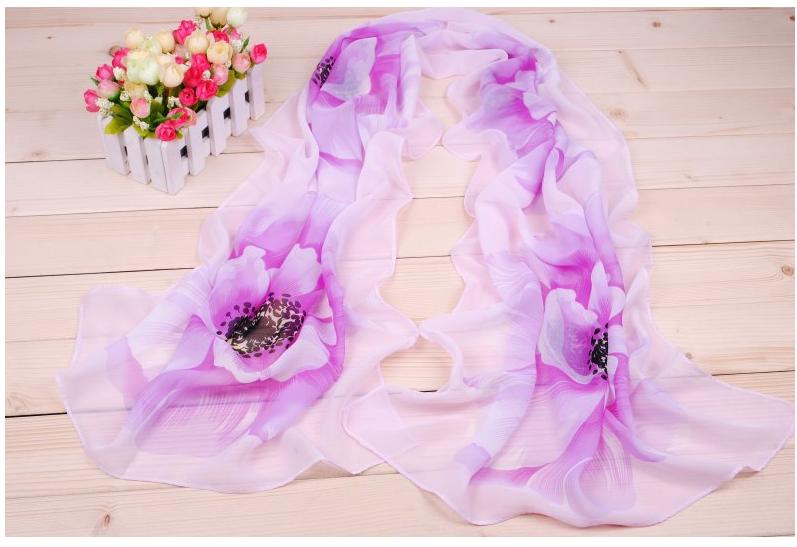 Khăn choàng cổ voan họa tiết bông hoa lớn (màu tím)