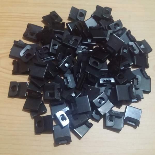 Bộ 100 móc sắt dành cho đinh 3 chân