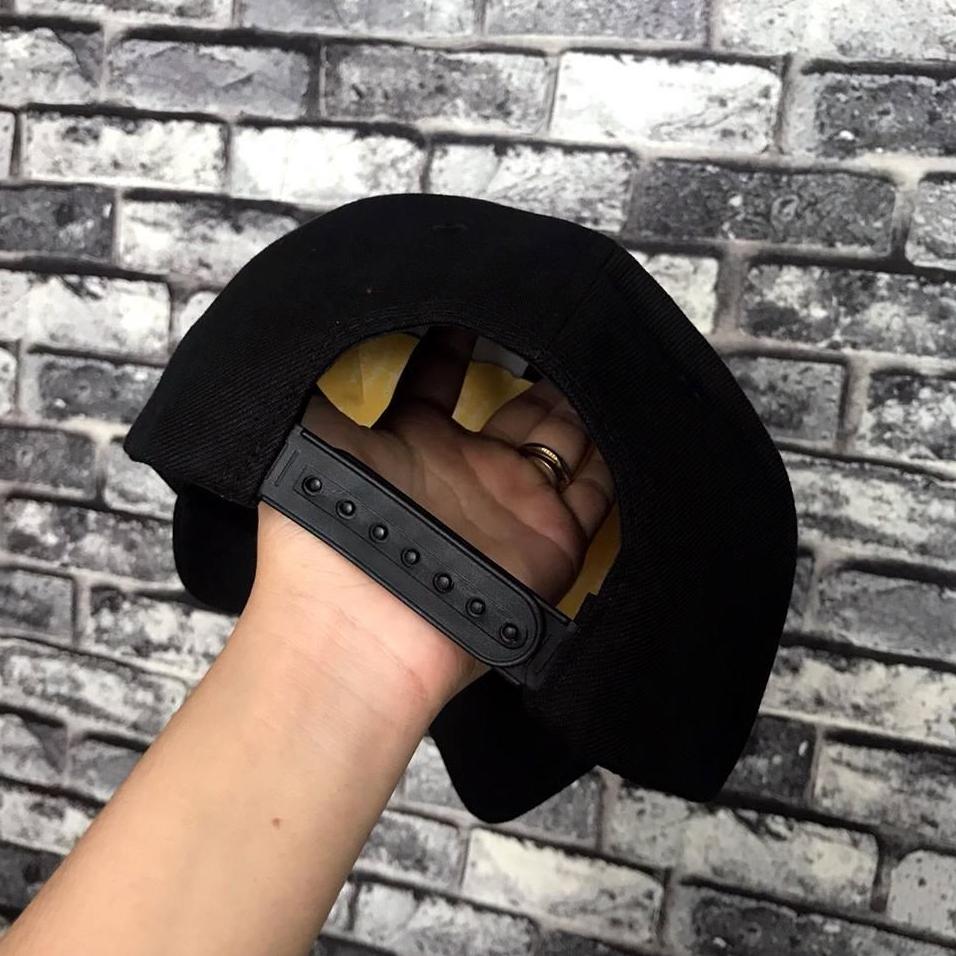 Nón kết thêu logo GẤU ĐỎ