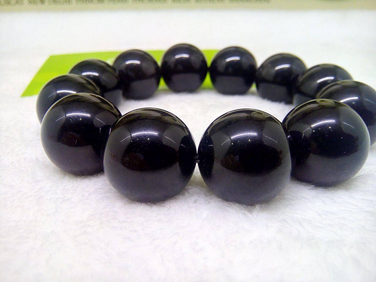Vòng tay phong thủy đá mã não đen (black agate)
