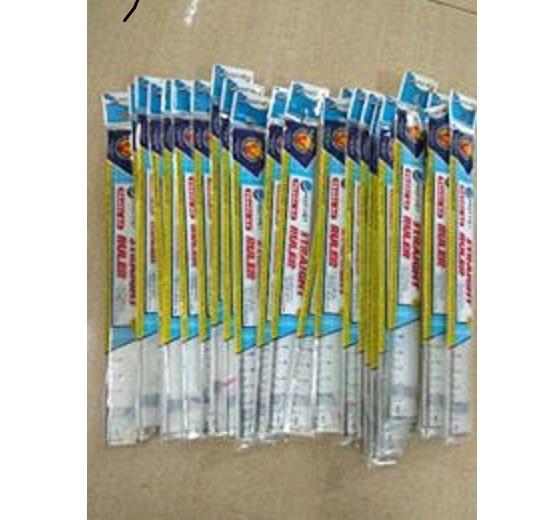 25 chiéc thước kẻ 20cm  ( 1 bó )