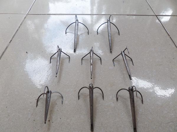 2 Bộ Lưỡi Câu Ba Tiêu