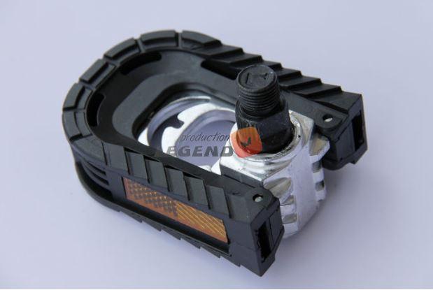 pedal gập lõi kim loại