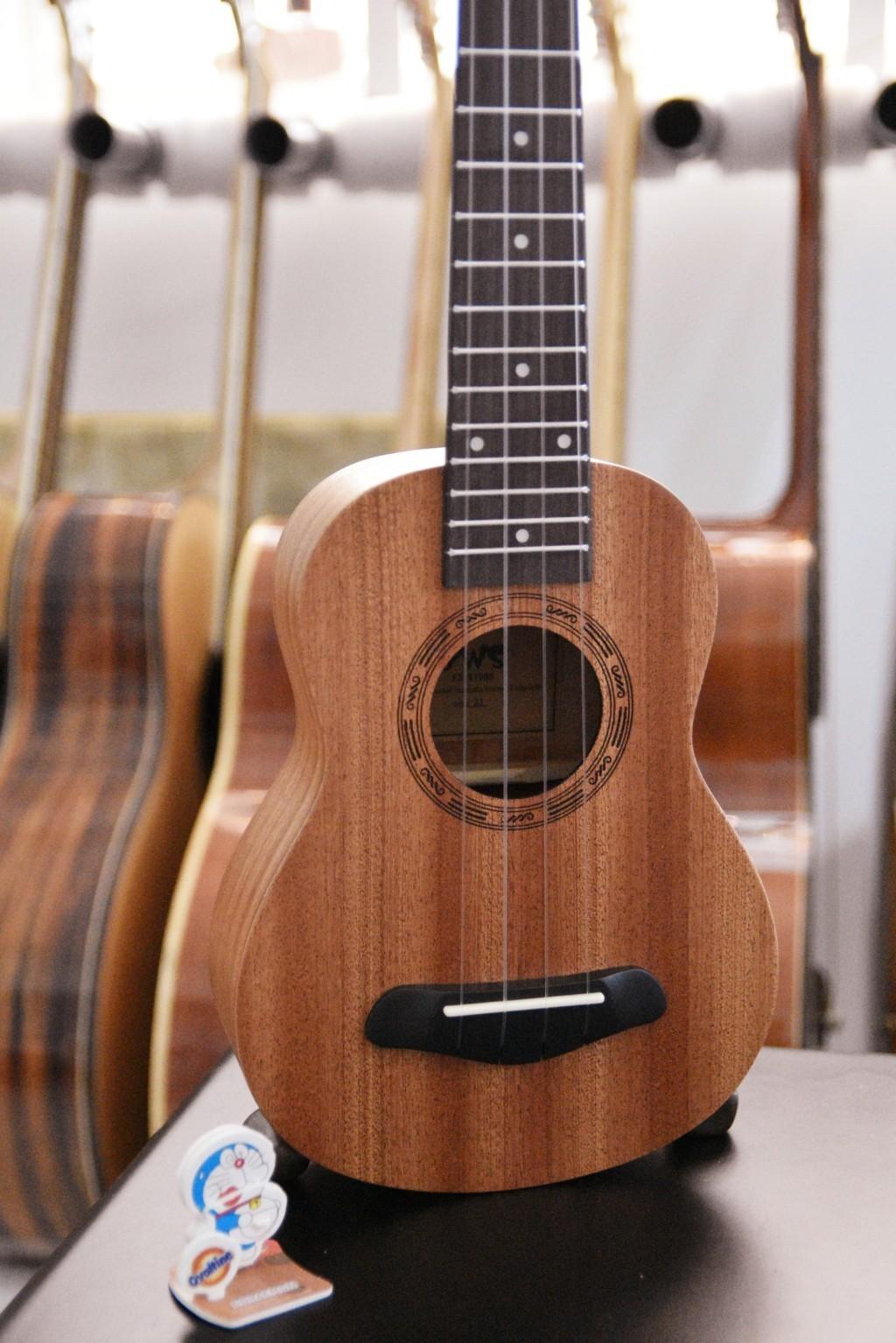 ĐÀN UKULELE BWS SOPRANO 21 INCH MAHOGANY (tặng kèm phụ kiện)