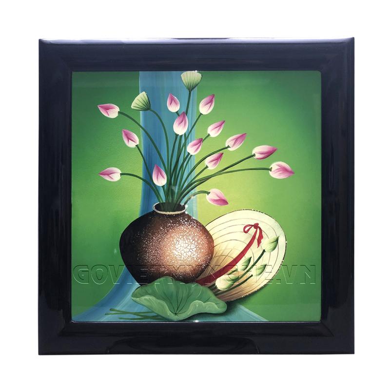 Tranh Sơn Mài Tĩnh Vật - Hoa Sen & Nón Lá - 40x40cm