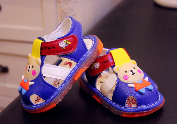 Sandal gấu cho bé trai tập đi có đèn - xanh