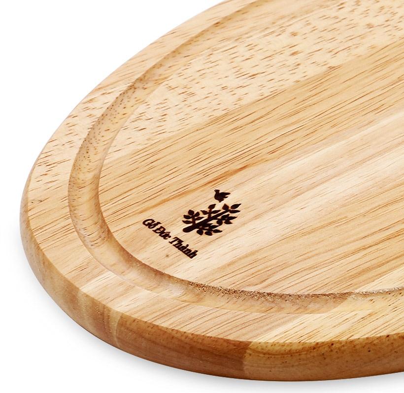 Thớt gỗ hình Oval có rãnh Gỗ Đức Thành 01255