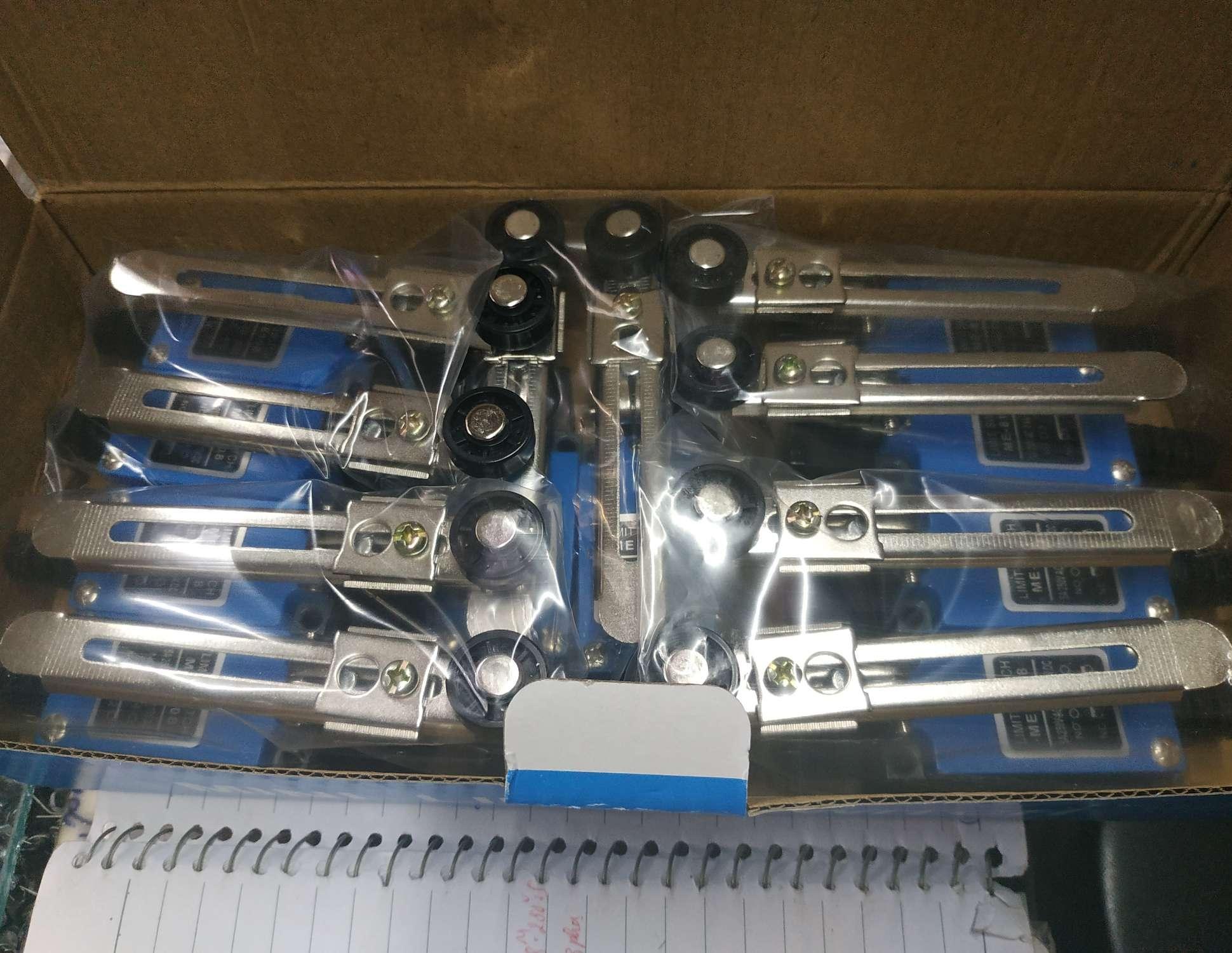 Công Tắc Hành Trình Dài 8108