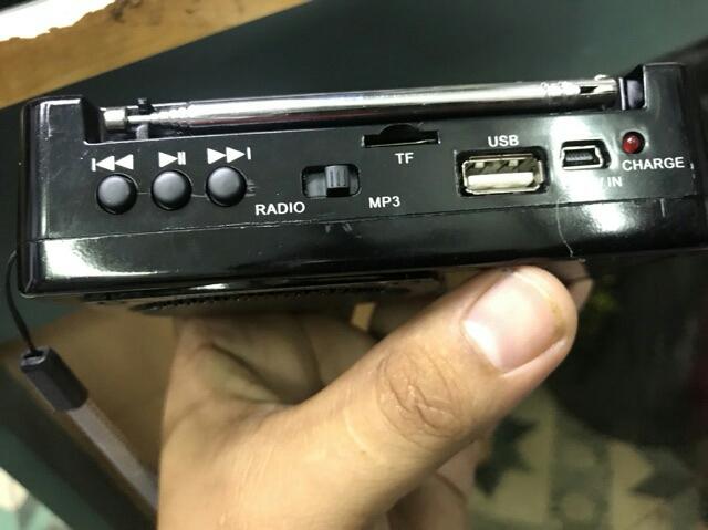 Đài sony sw-565u FM SD USB TẶNG CỦ SẠC iphone-