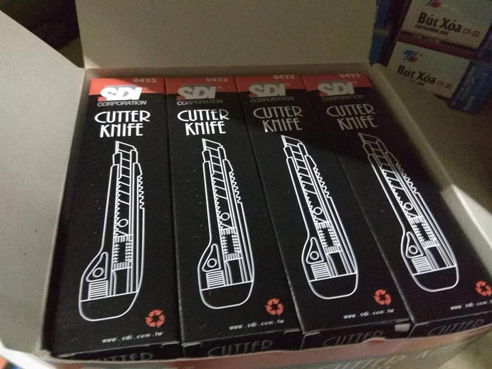 12 chiếc dao rọc giấy đẹp ( 1 hộp)