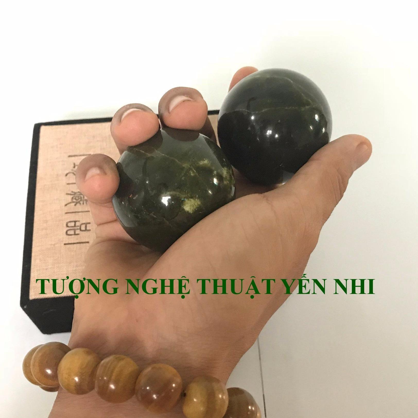 Bi đá lăn tay-Bảo kiện cầu ngọc Hàn Quốc (thiên nhiên 100%-Màu xanh đen) size 4.2cm ( 2 bi )